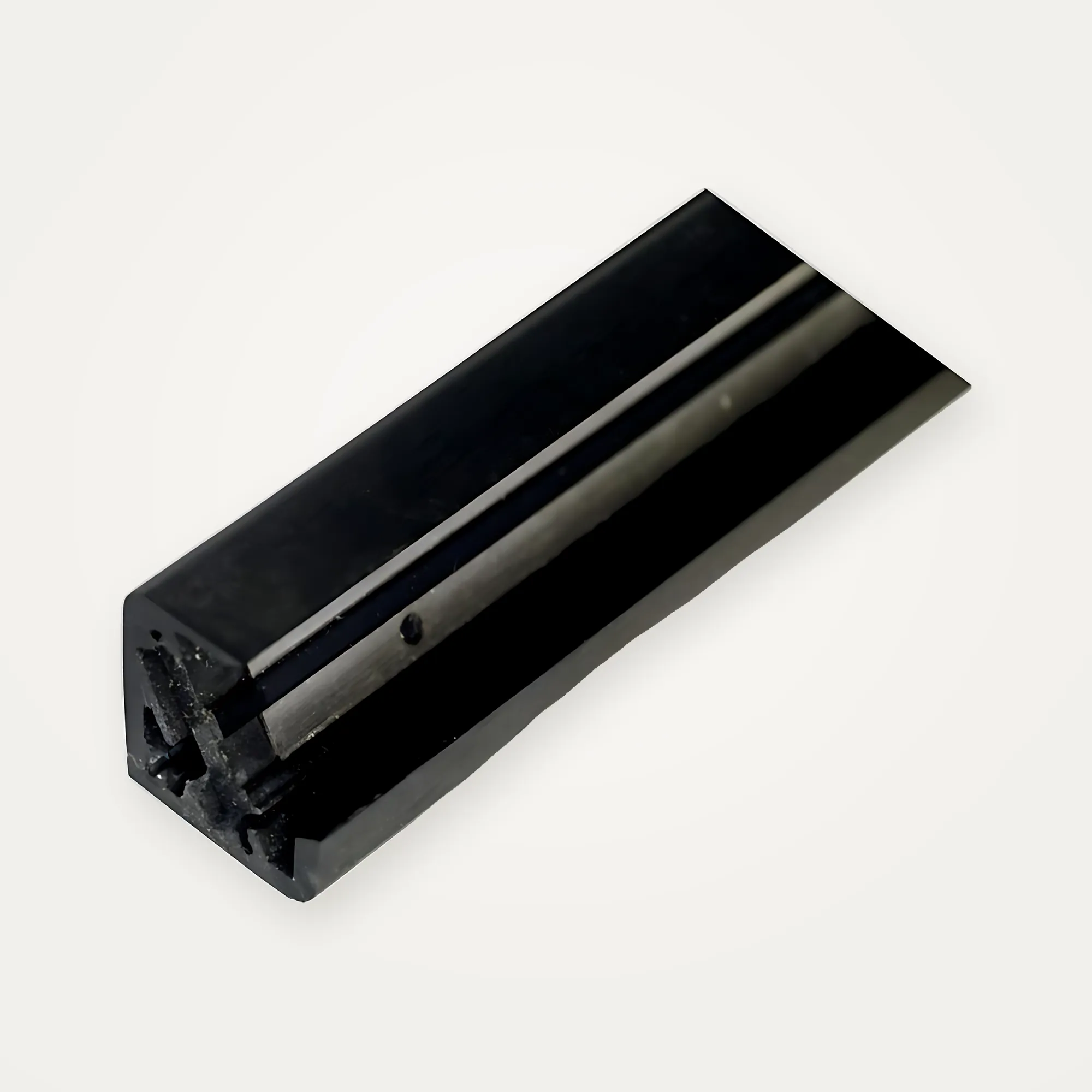 Magnetic Corner Track